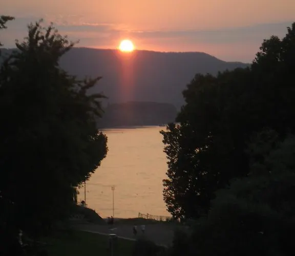 Fe Wo Am Alten Rathaus Andernach